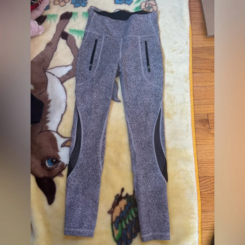 Lululemon leggings - Picture 1 of 6